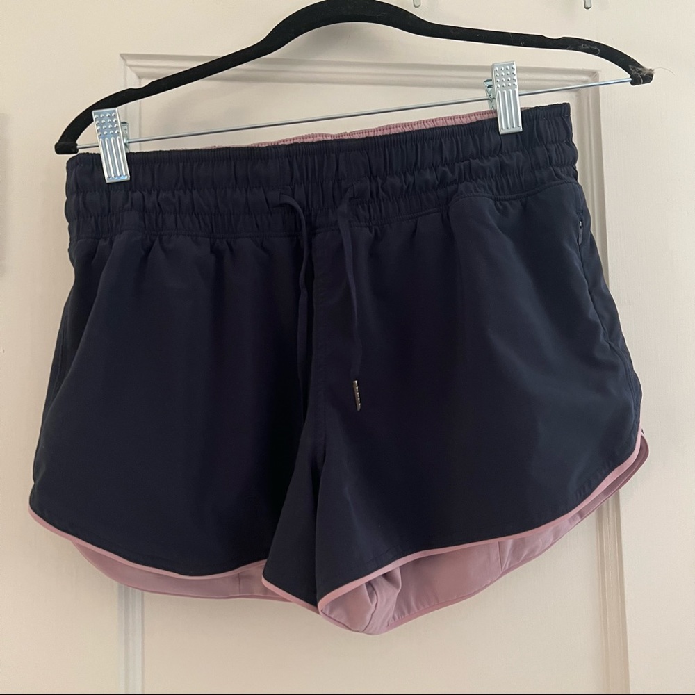Lululemon Reversible Navy/Lilac Running Shorts Size 6